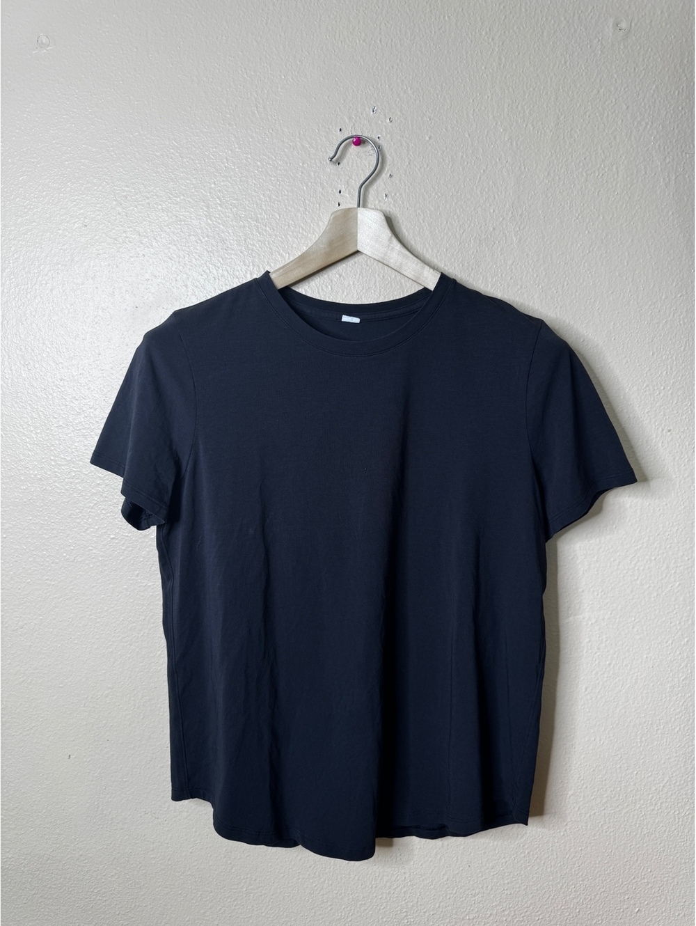 Lululemon Shirt Women's Medium Black Short Sleeve Lightweight